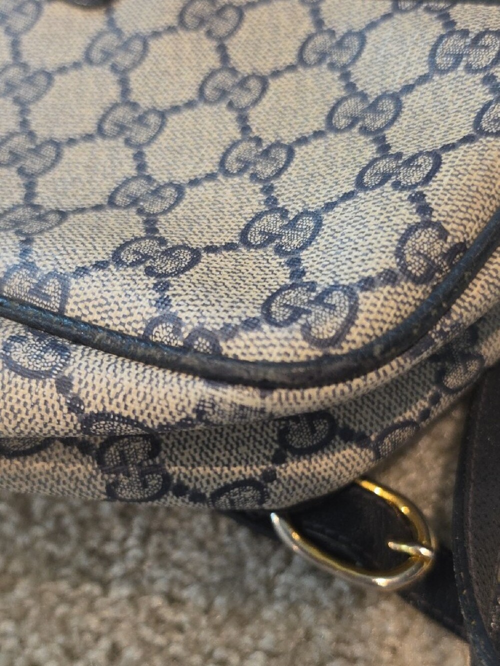 Vintage 1980s Gucci Accessory Collection GG Supreme Navy Camera Bag - Picture 10 of 16
